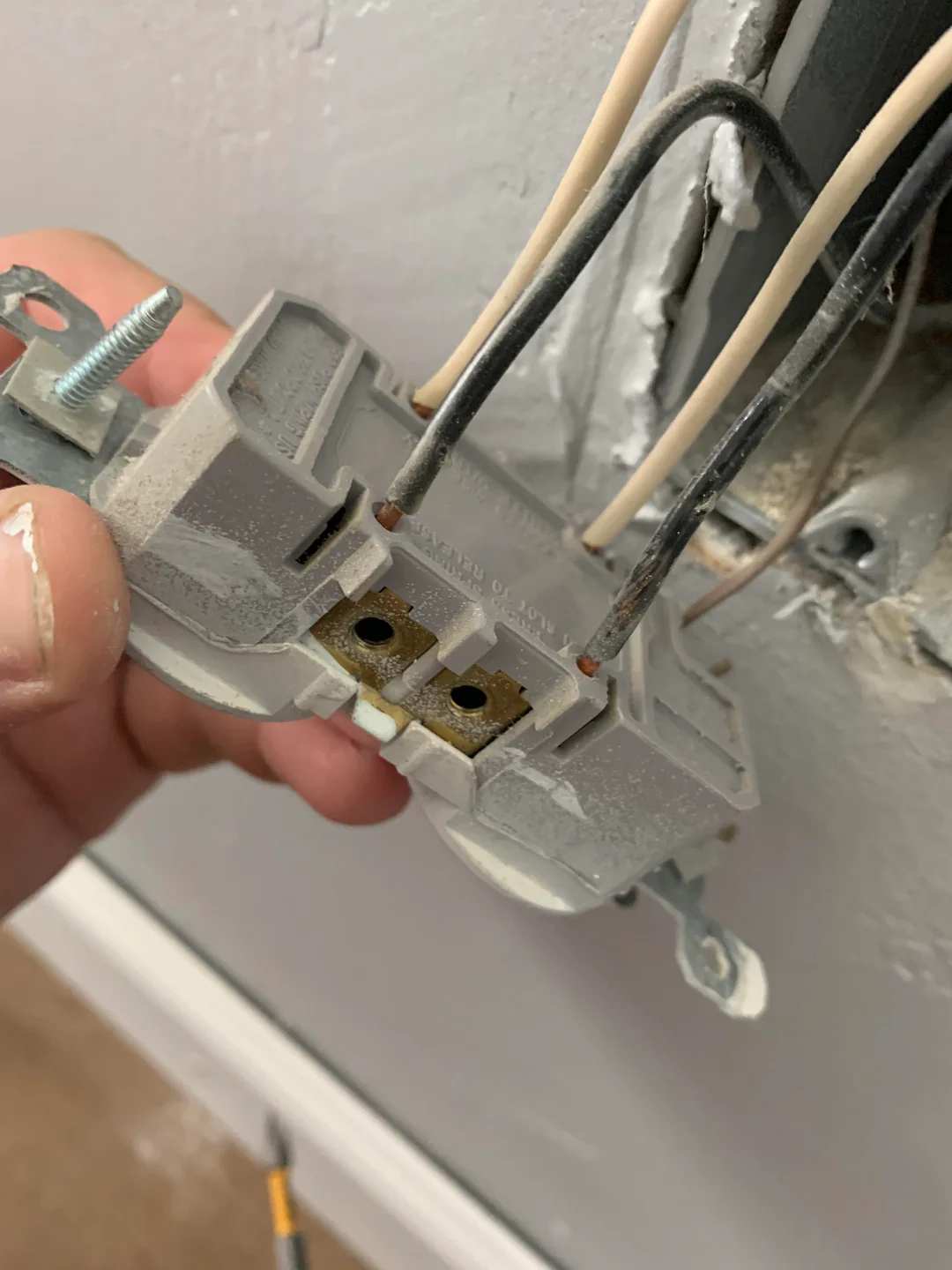 how-do-i-remove-these-wires