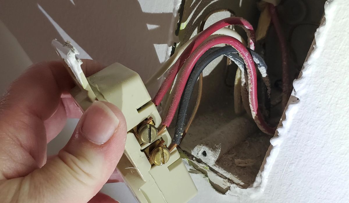 Replacing the Outlet