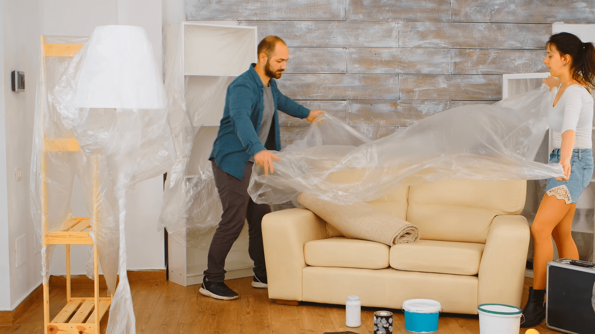 protecting-furniture-before-wall-cleaning